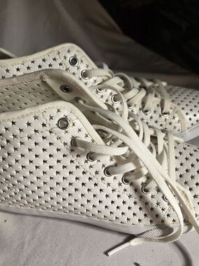 Guess Star-Perforated High-Top Sneakers